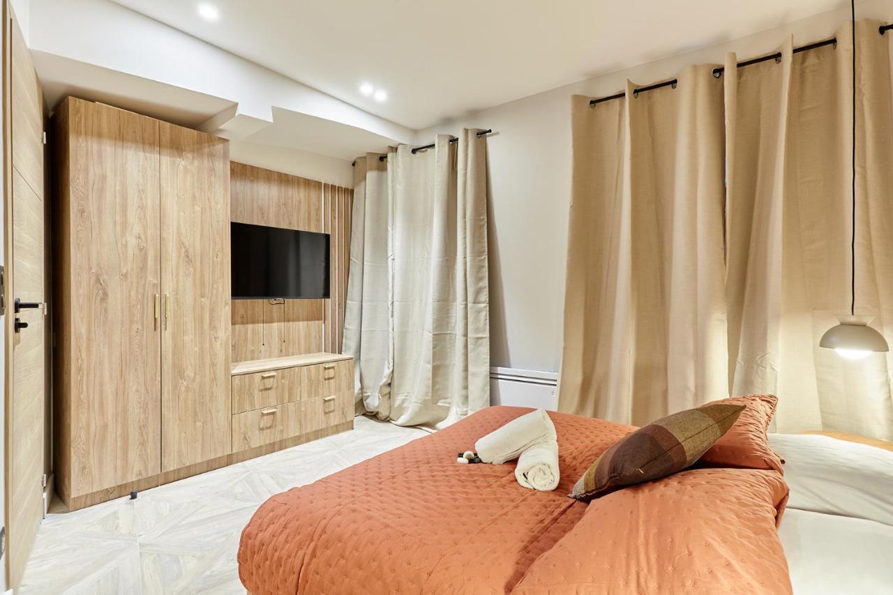 Apartment Batignolle Montmartre By Studio Prestige Paris Luaran gambar