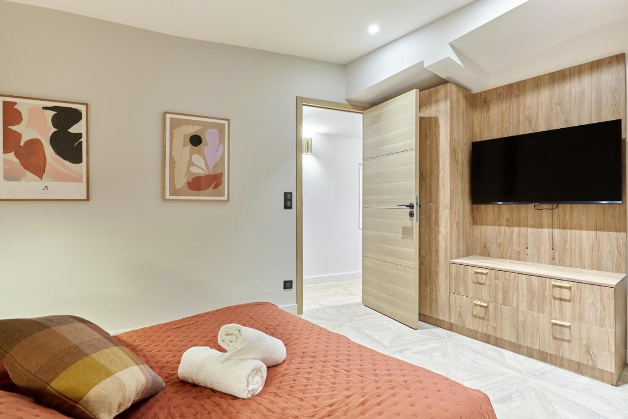 Apartment Batignolle Montmartre By Studio Prestige Paris Luaran gambar
